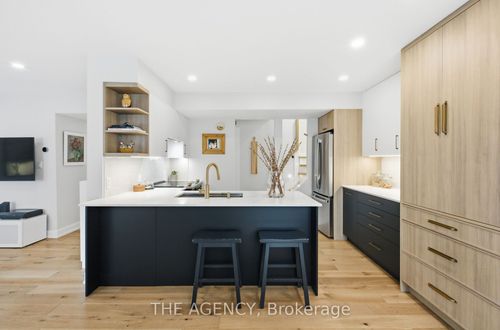 26-208 Niagara St, Toronto, ON, M6J3W5 | Card Image