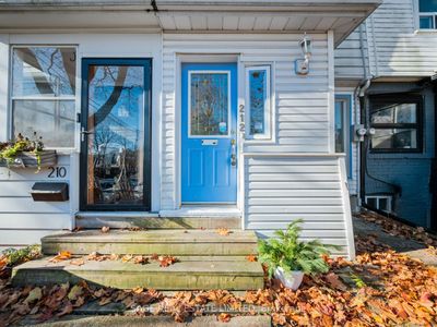 212 Alton Ave, House attached with 2 bedrooms, 1 bathrooms and null parking in Toronto ON | Image 2