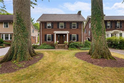 2357 Demington Dr, Cleveland Heights, OH, 44106-3617 | Card Image