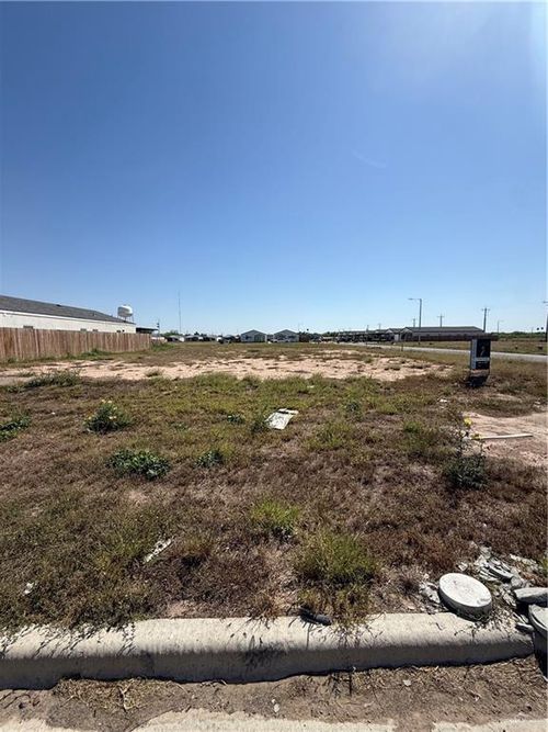 000 Brownjay Rd, Weslaco, TX, 78596 | Card Image