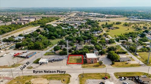 205 E Byron Nelson Blvd, Roanoke, TX, 76262-6185 | Card Image
