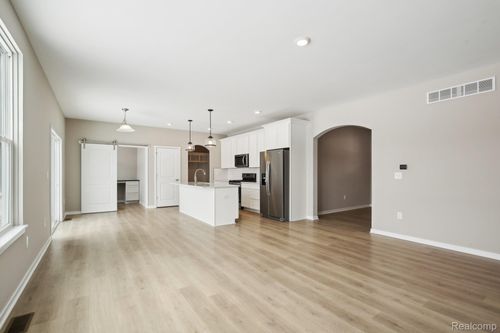 2085 Steelwood Dr, Howell, MI, 48843-6884 | Card Image