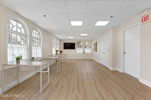 suite-4-2 Main St, Bradley Beach, NJ, 07720-1062 | Card Image