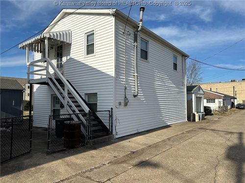 126 6th Avenue, South Charleston, WV, 25303 | Card Image