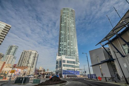 3907-680 Quayside Dr, New Westminster, BC, V3M0P2 | Card Image