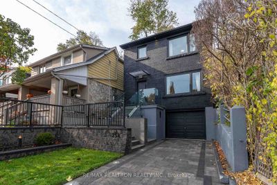 254 Hastings Ave, House other with 3 bedrooms, 4 bathrooms and 3 parking in Toronto ON | Image 2