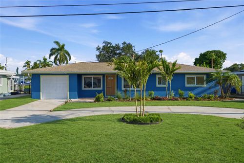 9460 Treasure Ln Ne, ST PETERSBURG, FL, 33702-2667 | Card Image