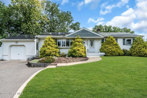 15 Lake Dr, Howell, NJ, 07731-1526 | Card Image