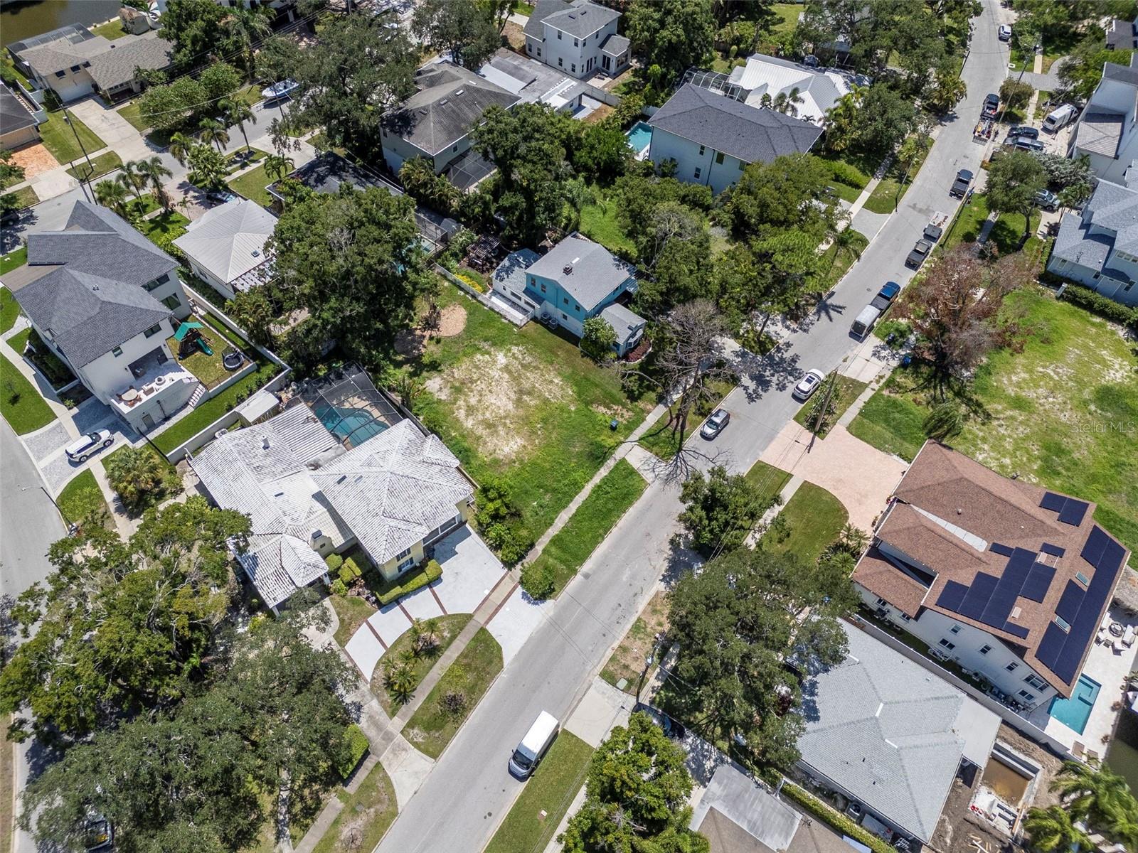 Land in TAMPA 2