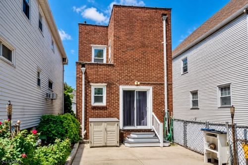 116 Brighton Ave, Belleville, NJ, 07109-3511 | Card Image
