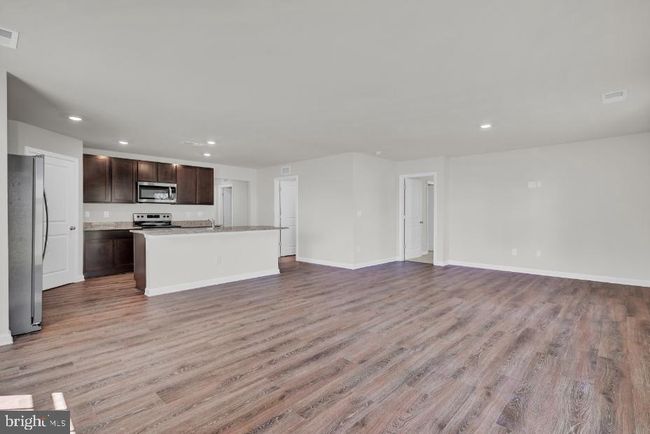 110 Hemphill St, House other with 4 bedrooms, 2 bathrooms and null parking in STEPHENS CITY VA | Image 4