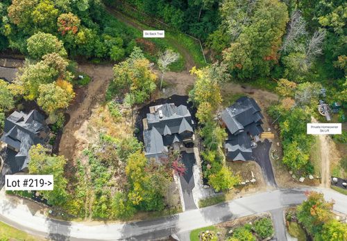 219 South Peak Road, Lincoln, NH, 03251 | Card Image