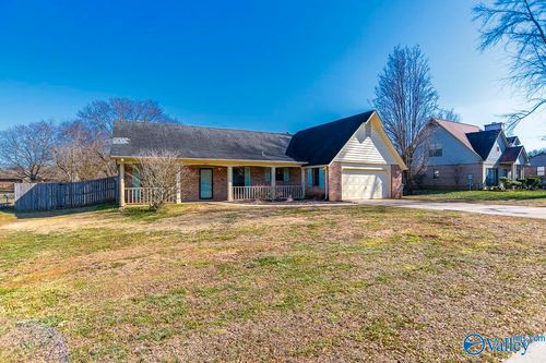 157 Chanel Dr, Huntsville, AL, 35811-8985 | Card Image