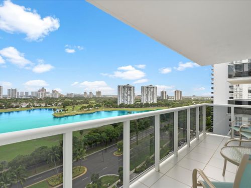 apt-1607-3675 N Country Club Dr, Aventura, FL, 33180-1708 | Card Image