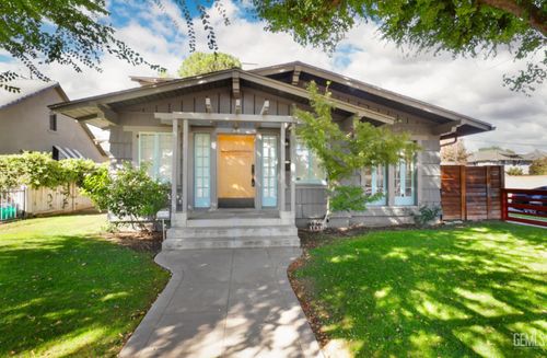 2400 18th Street, Bakersfield, CA, 93301 | Card Image