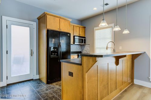 10606 Norton Commons Walk, Prospect, KY, 40059-7578 | Card Image