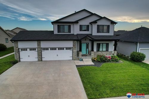 6325 Nashway Cir, Lincoln, NE, 68516-9499 | Card Image
