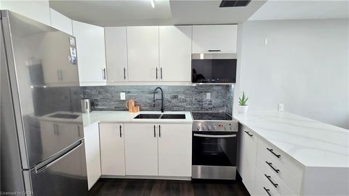3003-150 Charlton Ave E, Hamilton, ON, L8N3X3 | Card Image