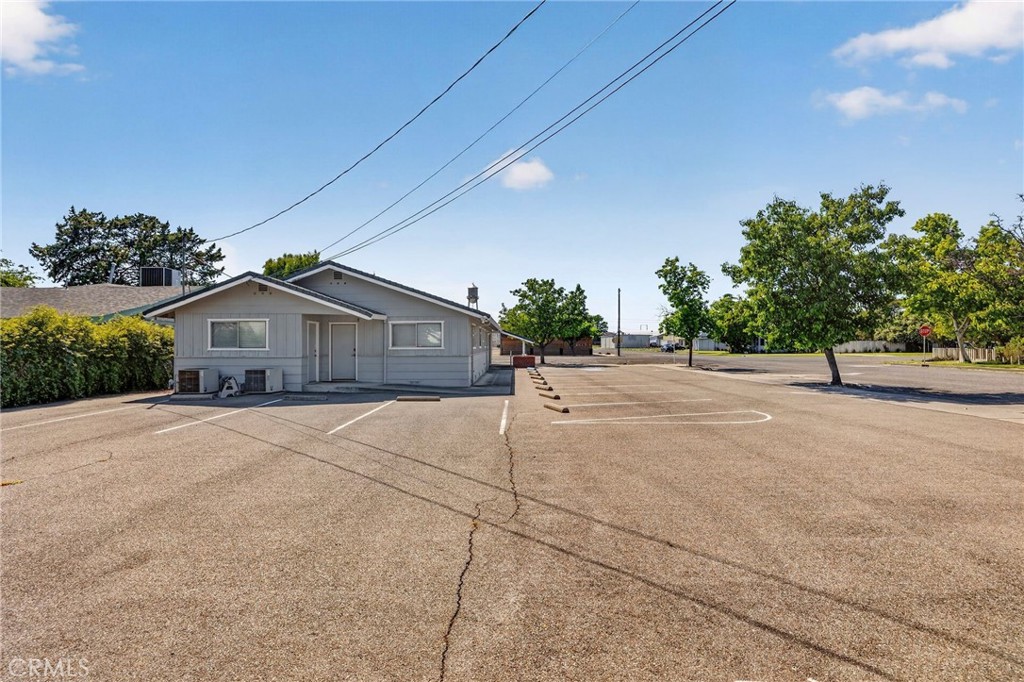 Commercial Sale in Orland 5