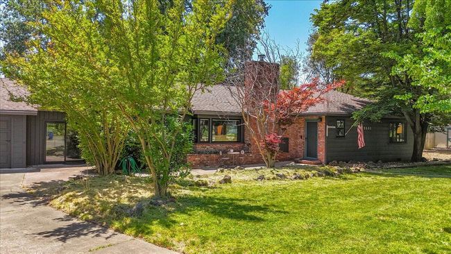 2551 S Waverly Ave, House other with 3 bedrooms, 2 bathrooms and null parking in Redding CA | Image 50