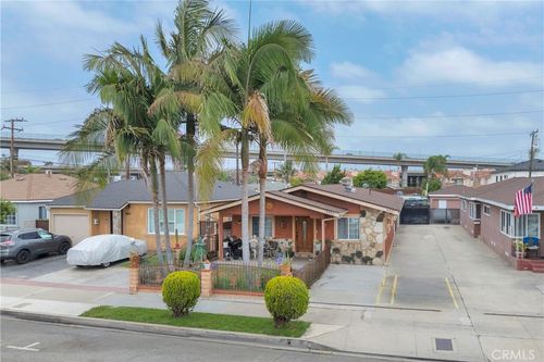 4853 W 116th St, Hawthorne, CA, 90250-2006 | Card Image