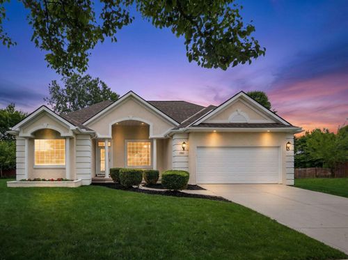 5861 Stillponds Pl, Columbus, OH, 43228-8818 | Card Image