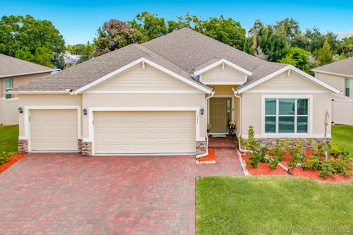111 52nd Sq, Vero Beach, FL, 32968-2504 | Card Image
