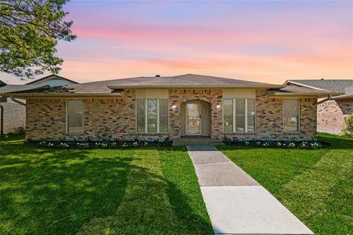 714 Royal Oaks Drive, Garland, TX, 75040 | Card Image