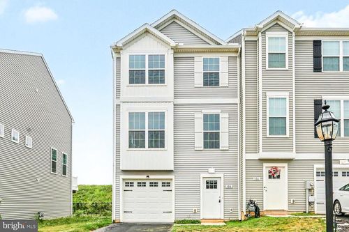 308 Avon Dr, RED LION, PA, 17356-8481 | Card Image