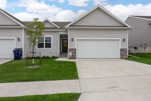 615 Thomas St, Tiffin, IA, 52340 | Card Image