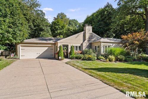 19 Kenwood Ave, Davenport, IA, 52803-3633 | Card Image