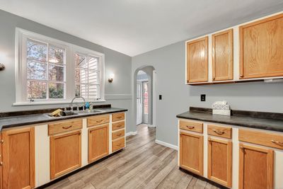 631 Church Street, House other with 3 bedrooms, 2 bathrooms and null parking in Newington CT | Image 3