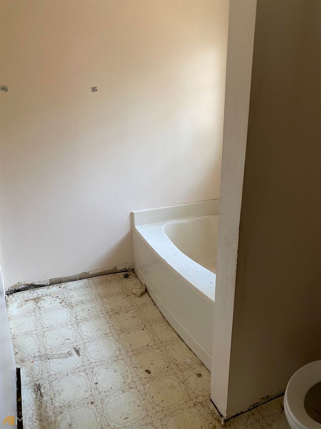 4555 Danforth Rd Sw, House other with 3 bedrooms, 2 bathrooms and null parking in Atlanta GA | Image 15