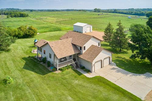 2230 E 260th St, Webster, MN, 55088-9552 | Card Image