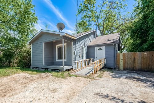 4810 Carmen Street, Houston, TX, 77033 | Card Image