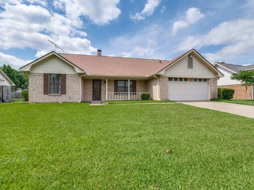 504 Lexington Dr, Corsicana, TX, 75110-2000 | Card Image