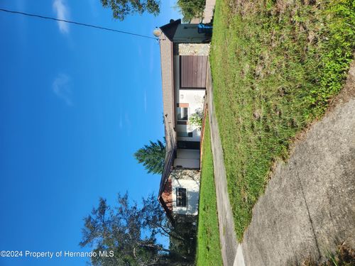 5237 Deltona Boulevard, SPRING HILL, FL, 34606 | Card Image