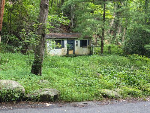 822 Heiden Drive, Gatlinburg, TN, 37738 | Card Image