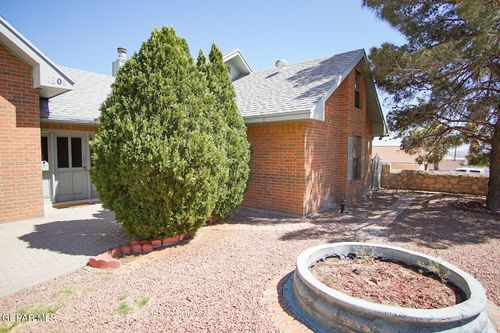 b-1808 Gurss Pl, El Paso, TX, 79902-2841 | Card Image