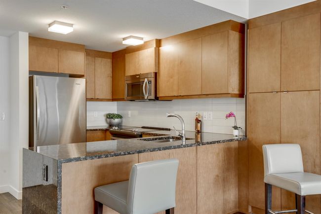 216 - 15 Aspenmont Hts Sw, Condo with 1 bedrooms, 1 bathrooms and 1 parking in Calgary AB | Image 6