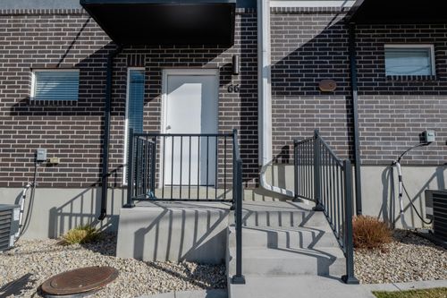 108-66 E 200 S, Clearfield, UT, 84015-1009 | Card Image
