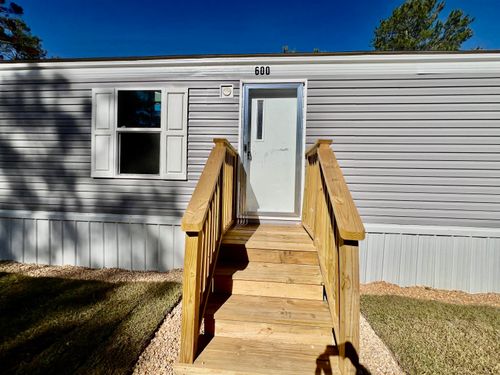 600 E Violet Lane, Defuniak Springs, FL, 32433 | Card Image