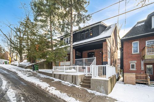 3 Glen Gordon Rd, Toronto, ON, M6P1B7 | Card Image