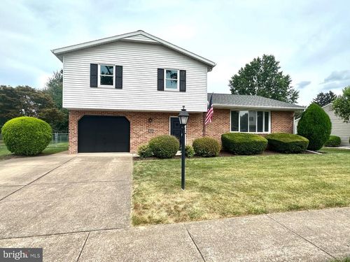 909 E Coover St, MECHANICSBURG, PA, 17055-3418 | Card Image