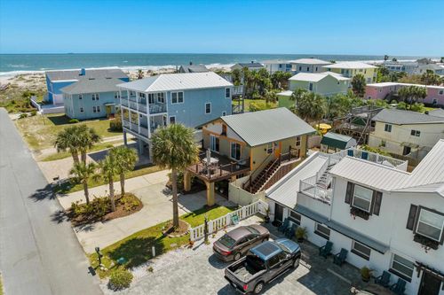 up-9 3rd St, St Augustine, FL, 32080-3825 | Card Image