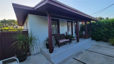 2230 Sw 60th Ct, House other with 3 bedrooms, 2 bathrooms and null parking in Miami FL | Image 2