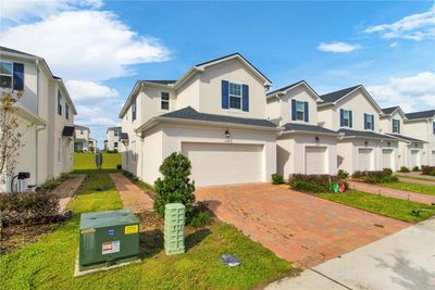 1174 Seaside Mist Trail, Townhouse with 3 bedrooms, 2 bathrooms and null parking in Kissimmee FL | Image 2