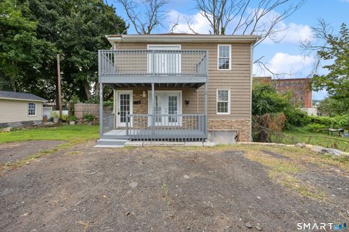 74 Twiss St, Meriden, CT, 06450-4229 | Card Image