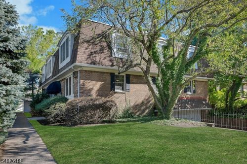 3-301 Claremont Ave, Montclair, NJ, 07042-2832 | Card Image