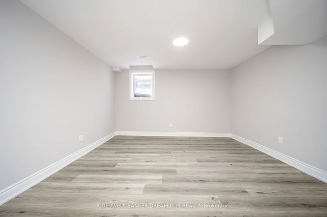 60 Capistro St, House other with 8 bedrooms, 5 bathrooms and 4 parking in Brampton ON | Image 47